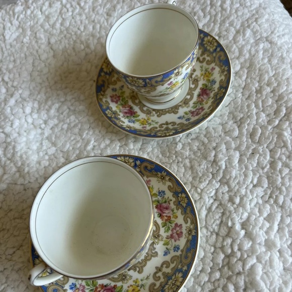 Vintage Old Royal China England Tea Cup & Saucer Set Of 2 EUC - Picture 3 of 12